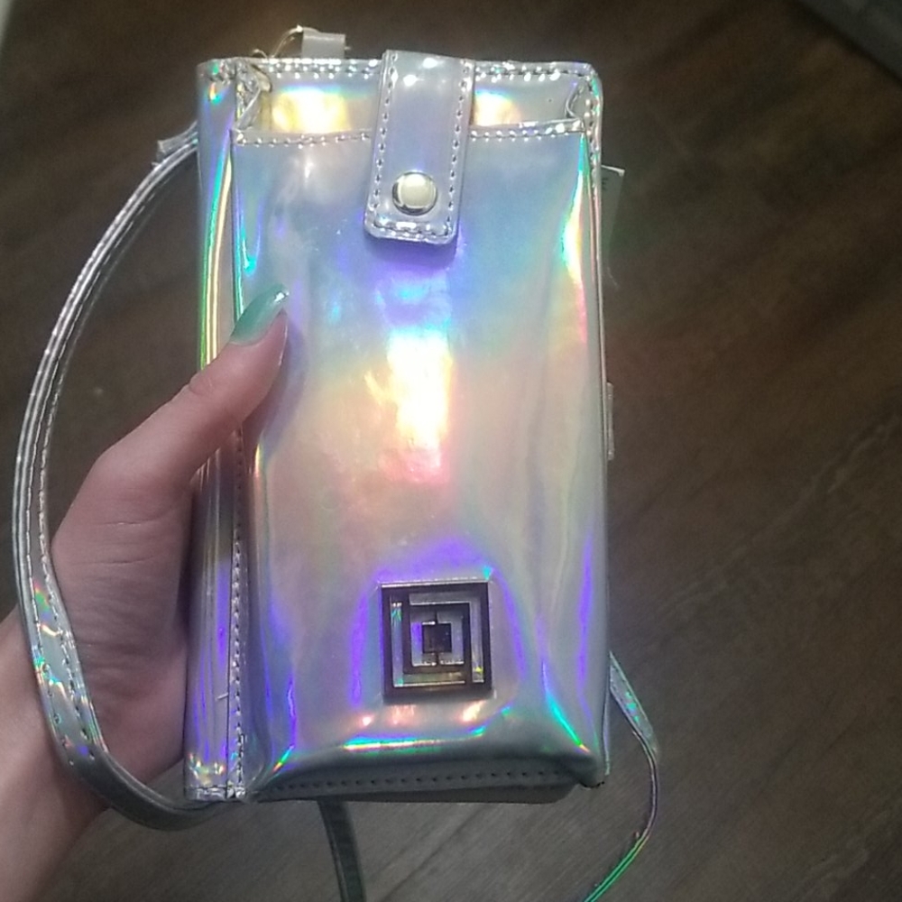 NWT Liz Claiborne Phone Charging Crossbody Bag
